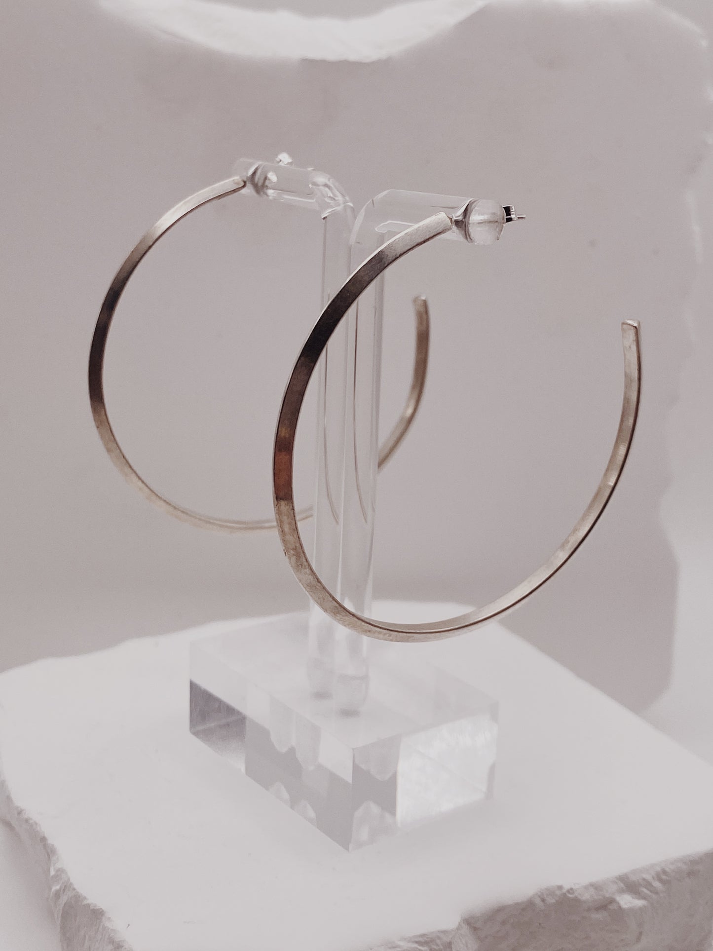 Knifes’ Edge Hoops